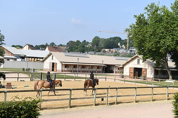 Les cavaliers à l’entraînement au Pôle International du Cheval